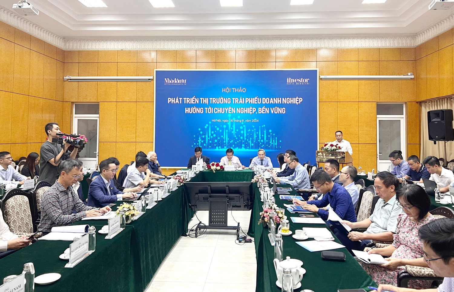 ,Sớm hoàn thiện cơ chế và năng lực quản lý và giám sát thị trường trái phiếu doanh nghiệp