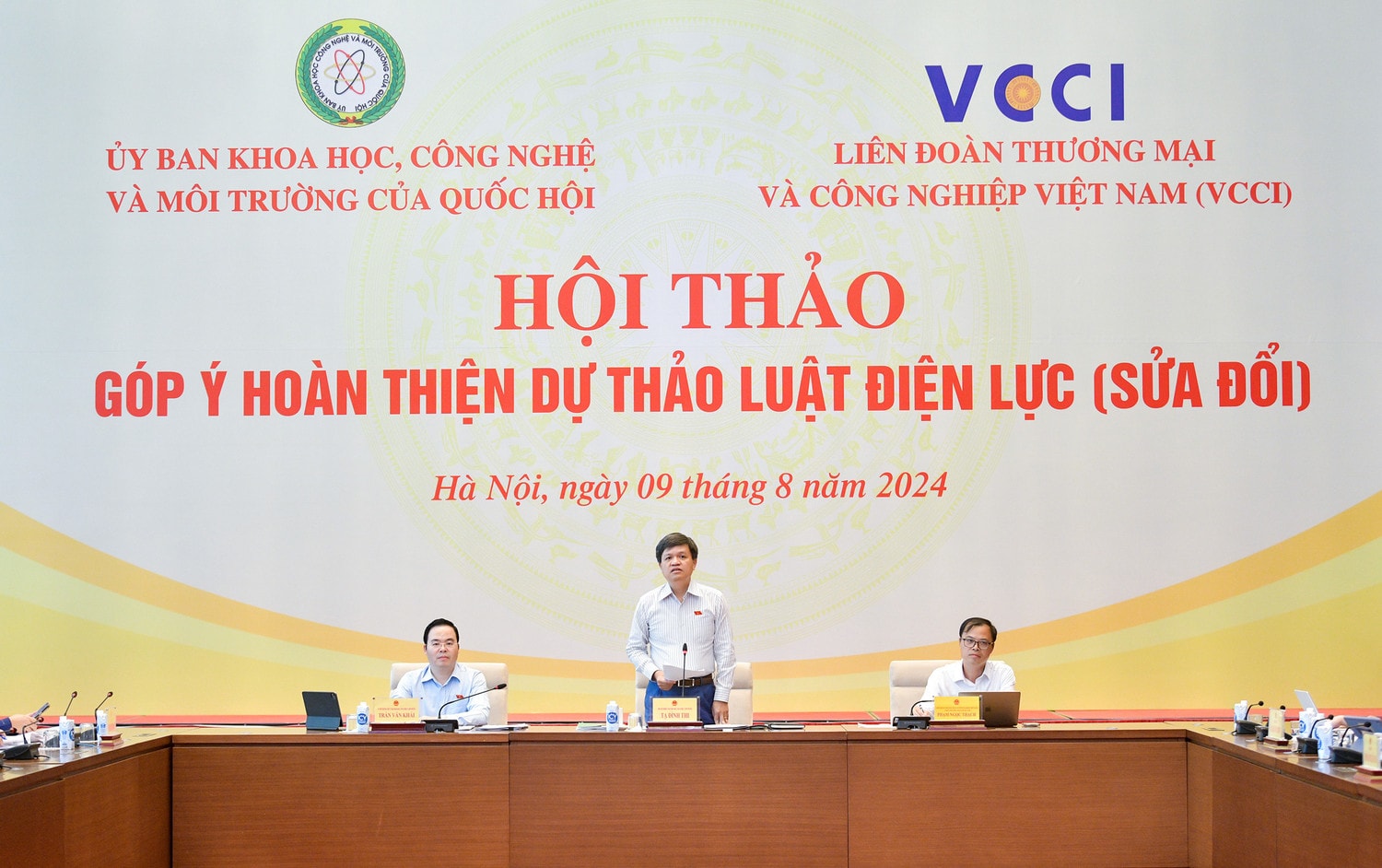 Hội thảo góp ý hoàn thiện dự thảo Luật Điện lực (sửa đổi) - Ảnh H.Ngọc
