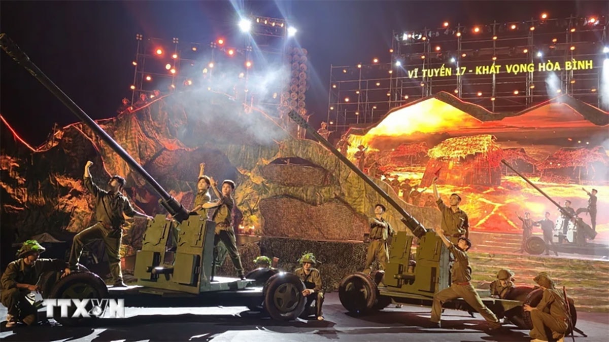 Phó Chủ tịch Quốc hội, Thượng tướng Trần Quang Phương dự Chương trình nghệ thuật đặc biệt “Vĩ tuyến 17 – Khát vọng hòa bình” -0