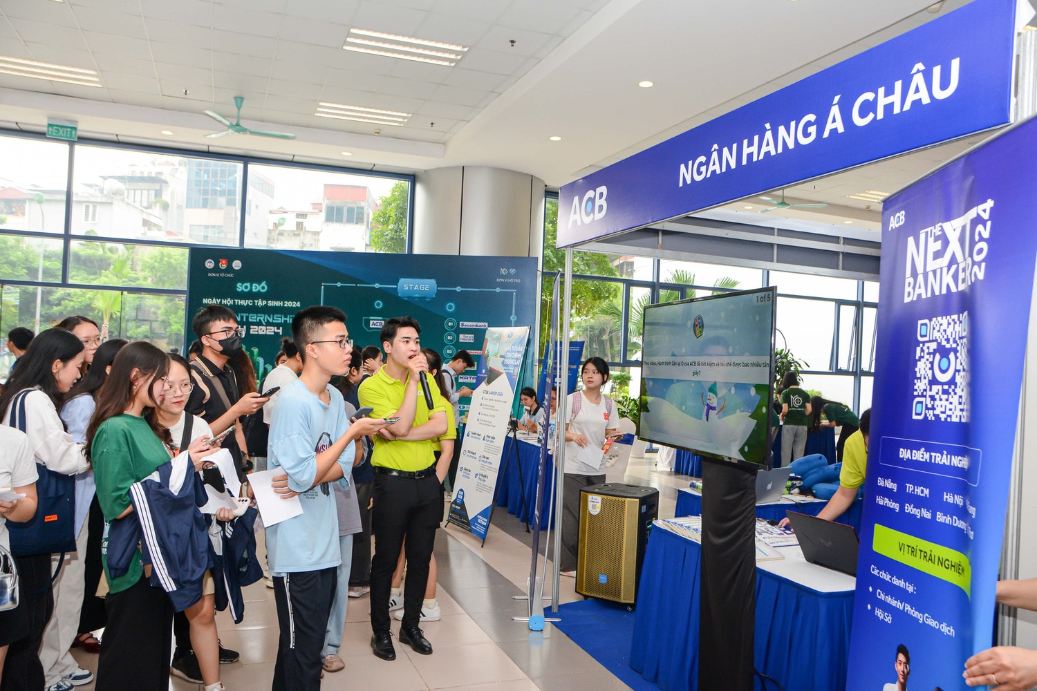 NEU INTERNSHIP DAY 2024: Cơ hội thiết thực giúp sinh viên tiếp cận việc làm -1