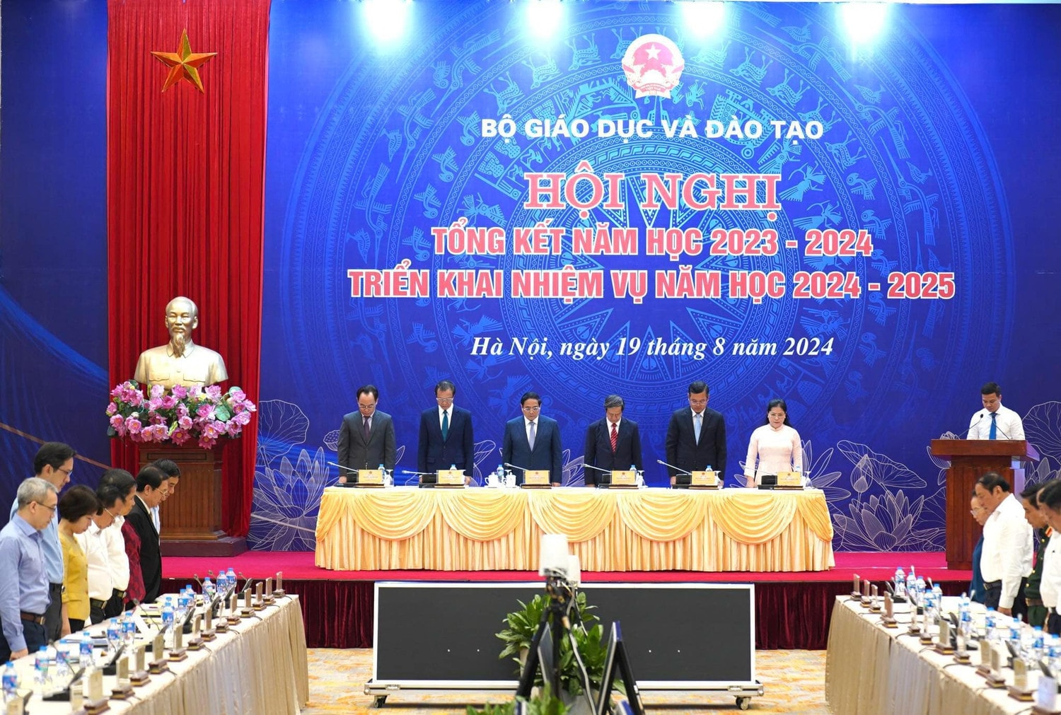 Thủ tướng dự Hội nghị tổng kết năm học 2023 - 2024, triển khai nhiệm vụ năm học -0