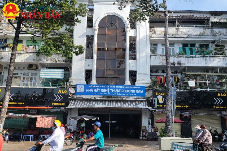 TP. Hồ Chí Minh: Nhà hát Nghệ thuật Phương Nam chia nhỏ các gói thầu, chỉ định thầu sai quy định -0