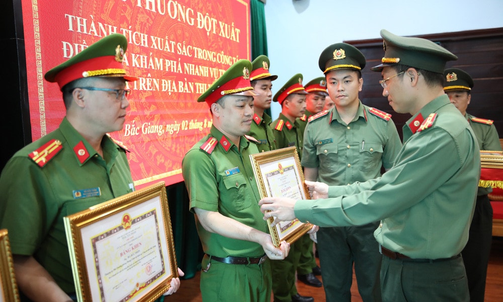 79 năm trung thành với Đảng, tận tụy với dân Đại tá Nguyễn Quốc Toản Giám đốc Công an tỉnh Bắc Giang -0