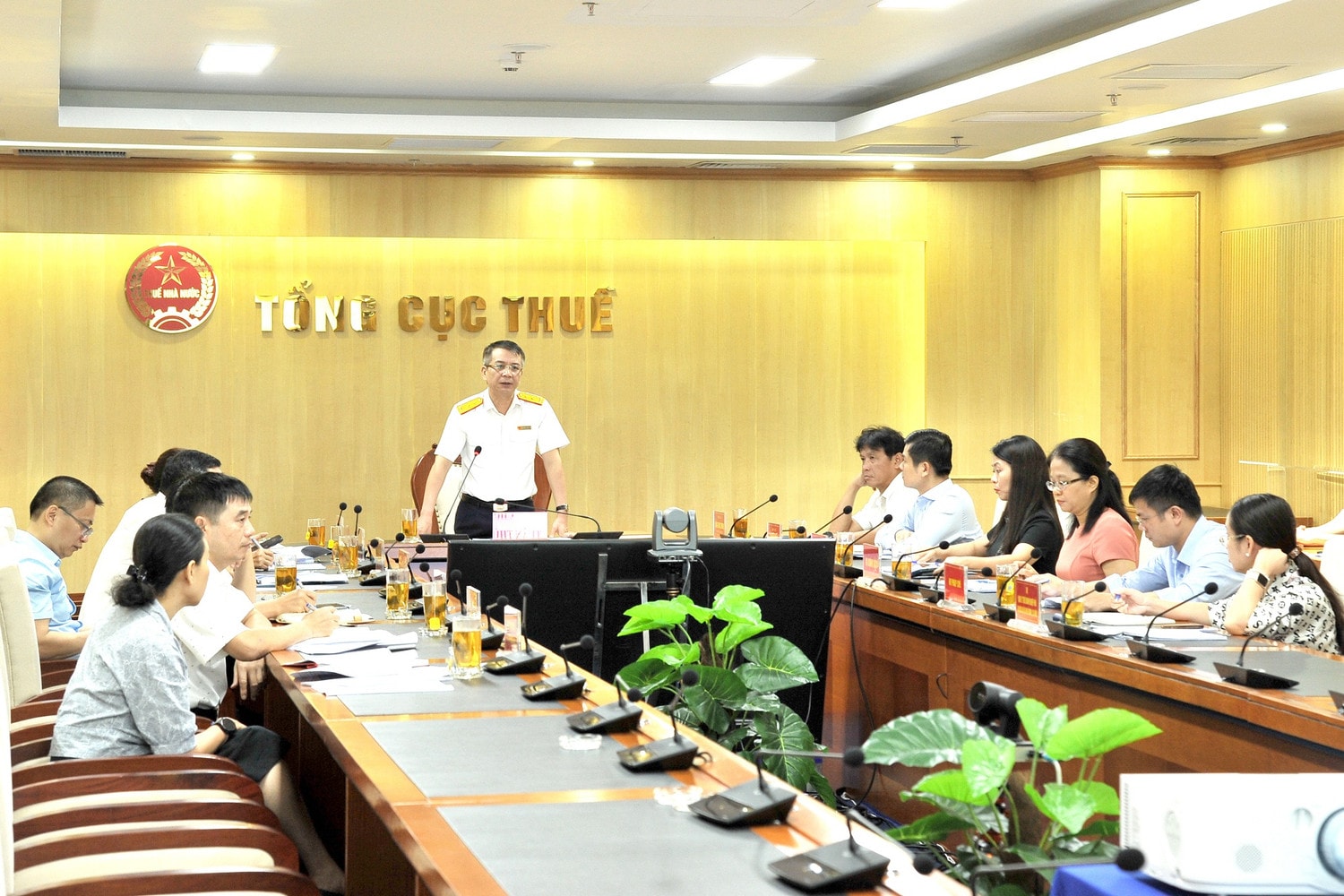 Tổng cục trưởng Tổng cục Thuế Mai Xuân Thành phát biểu tại cuộc họp. Ảnh: Phương Thảo.