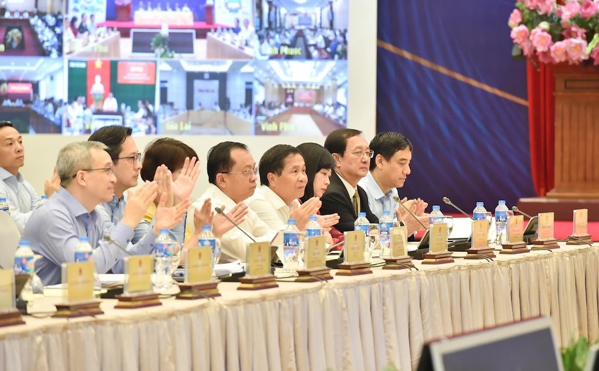 Thủ tướng dự Hội nghị tổng kết năm học 2023 - 2024, triển khai nhiệm vụ năm học -0
