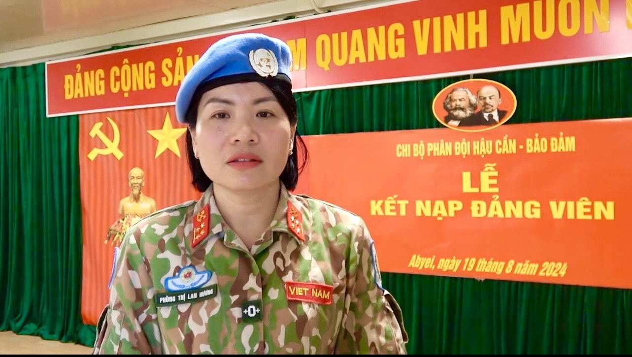Đội Công binh gìn giữ hòa bình Việt Nam kết nạp Đảng cho quần chúng ưu tú -0