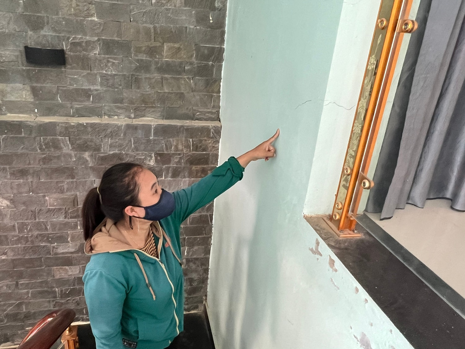 “Bảo hiểm” nhà nứt nẻ cho các hộ dân sống gần công trường cao tốc qua Quảng Bình -0