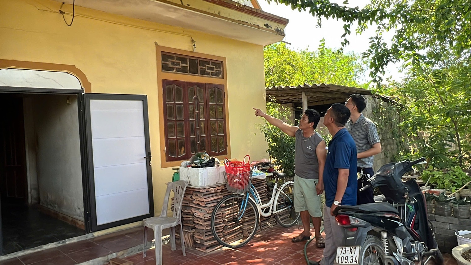 “Bảo hiểm” nhà nứt nẻ cho các hộ dân sống gần công trường cao tốc qua Quảng Bình -0