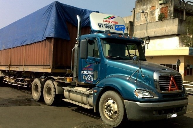 TP. Hồ Chí Minh: Nhiều tài xế xe container Lâm Vinh vi phạm Luật Giao thông đường bộ -0