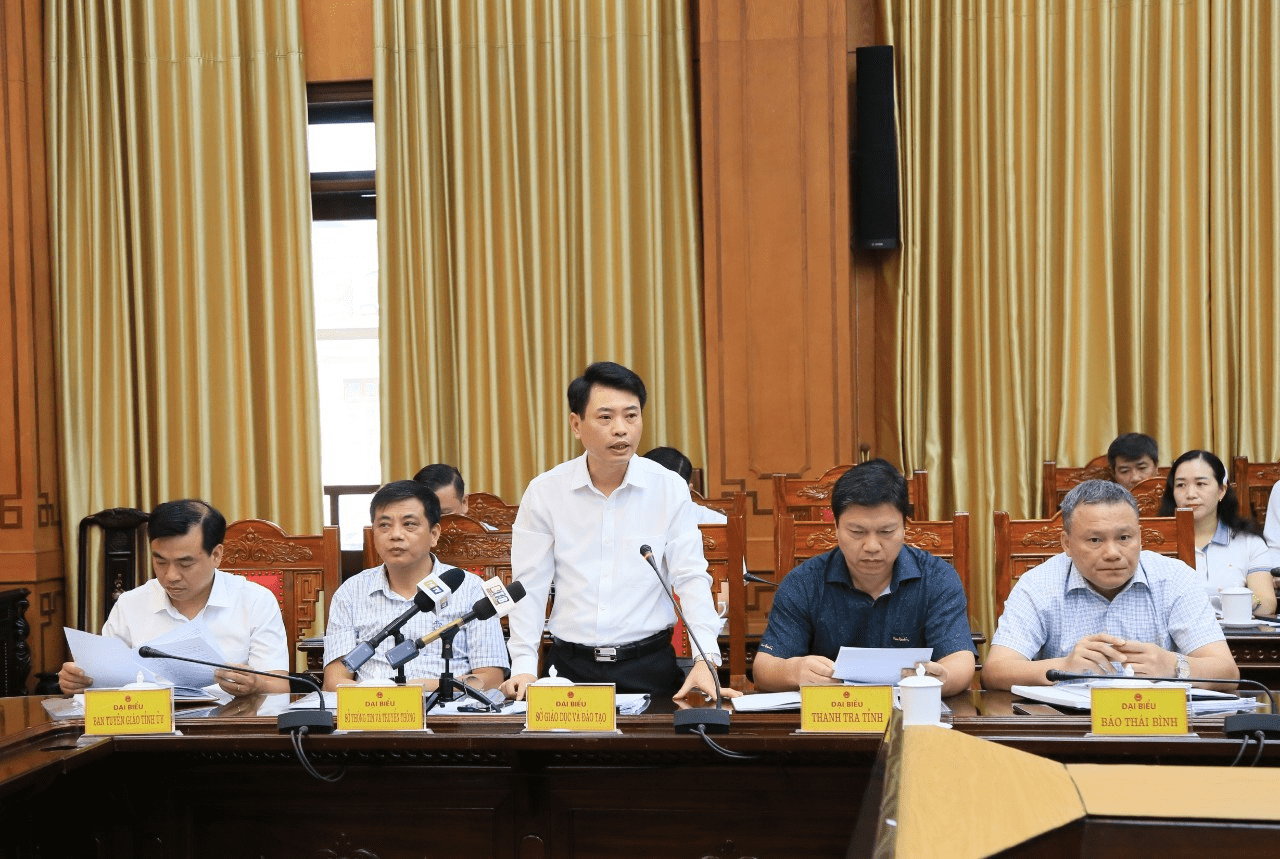 Vụ bất thường điểm thi lớp 10 ở Thái Bình: Đề xuất gia hạn thời gian đình chỉ Giám đốc Sở GD-ĐT -0