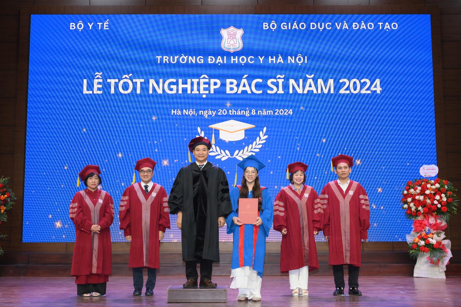 11,3% sinh viên hệ bác sĩ Trường Đại học Y Hà Nội tốt nghiệp loại giỏi -0