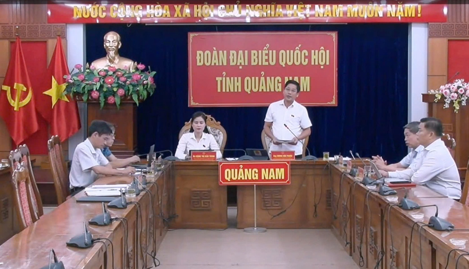 Đại biểu Quốc hội Dương Văn Phước (Quảng Nam) chất vấn