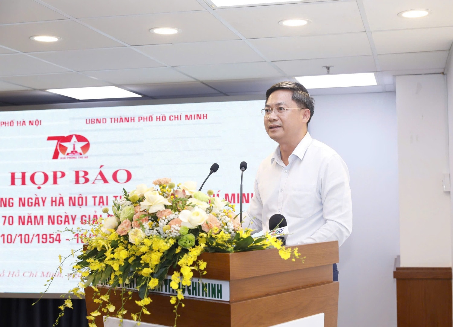 Tôn vinh giá trị văn hóa, con người Thủ đô Hà Nội -0