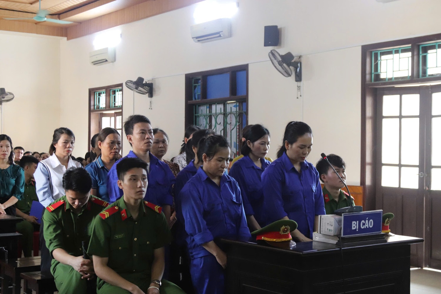 Cựu Trưởng Văn phòng giao dịch Quỹ Phát triển phụ nữ lĩnh án chung thân vì tham ô tài sản -0