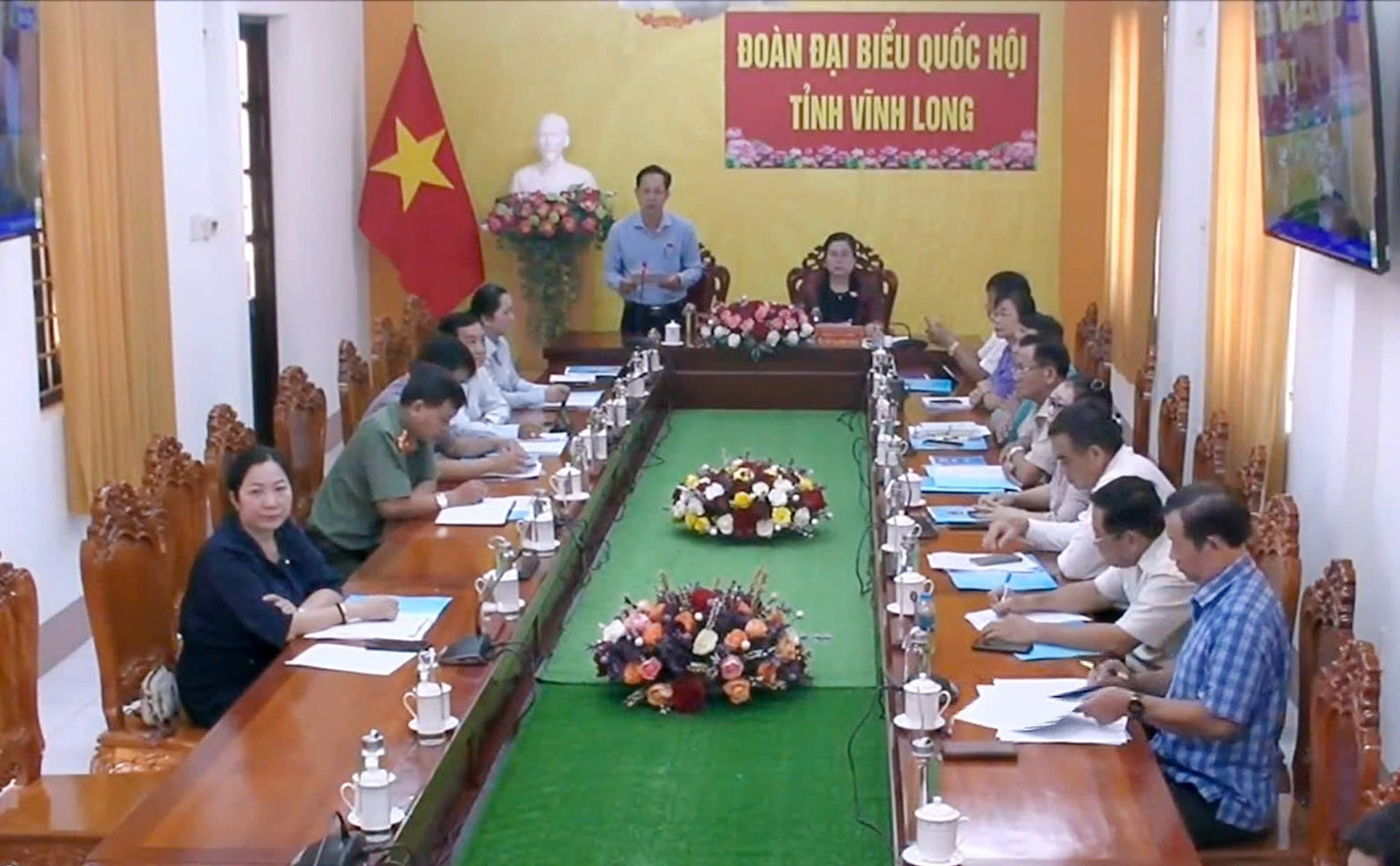 ĐBQH Trịnh Minh Bình (Vĩnh Long) chất vấn