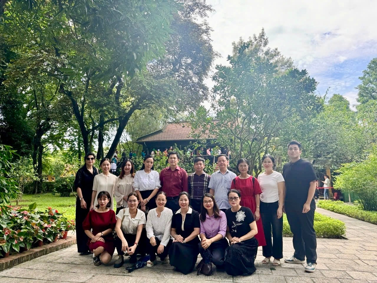 Ban Chuyên đề, Báo Đại biểu Nhân dân tổ chức sinh hoạt chuyên đề quý III.2024 tại Khu di tích Phủ Chủ tịch