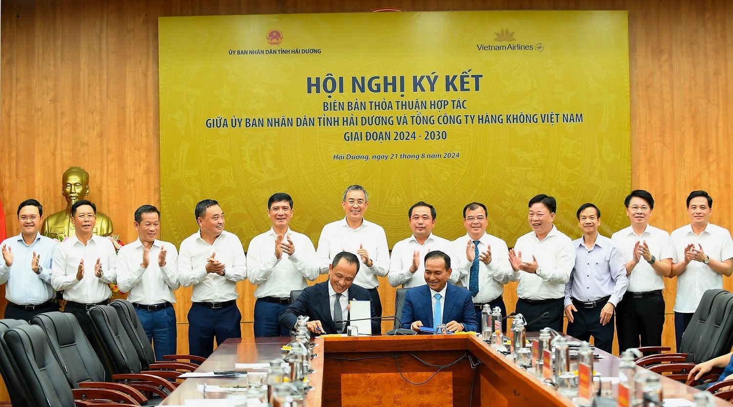 Vietnam Airlines “bắt tay” tỉnh Hải Dương trong lĩnh vực hàng không và du lịch -0