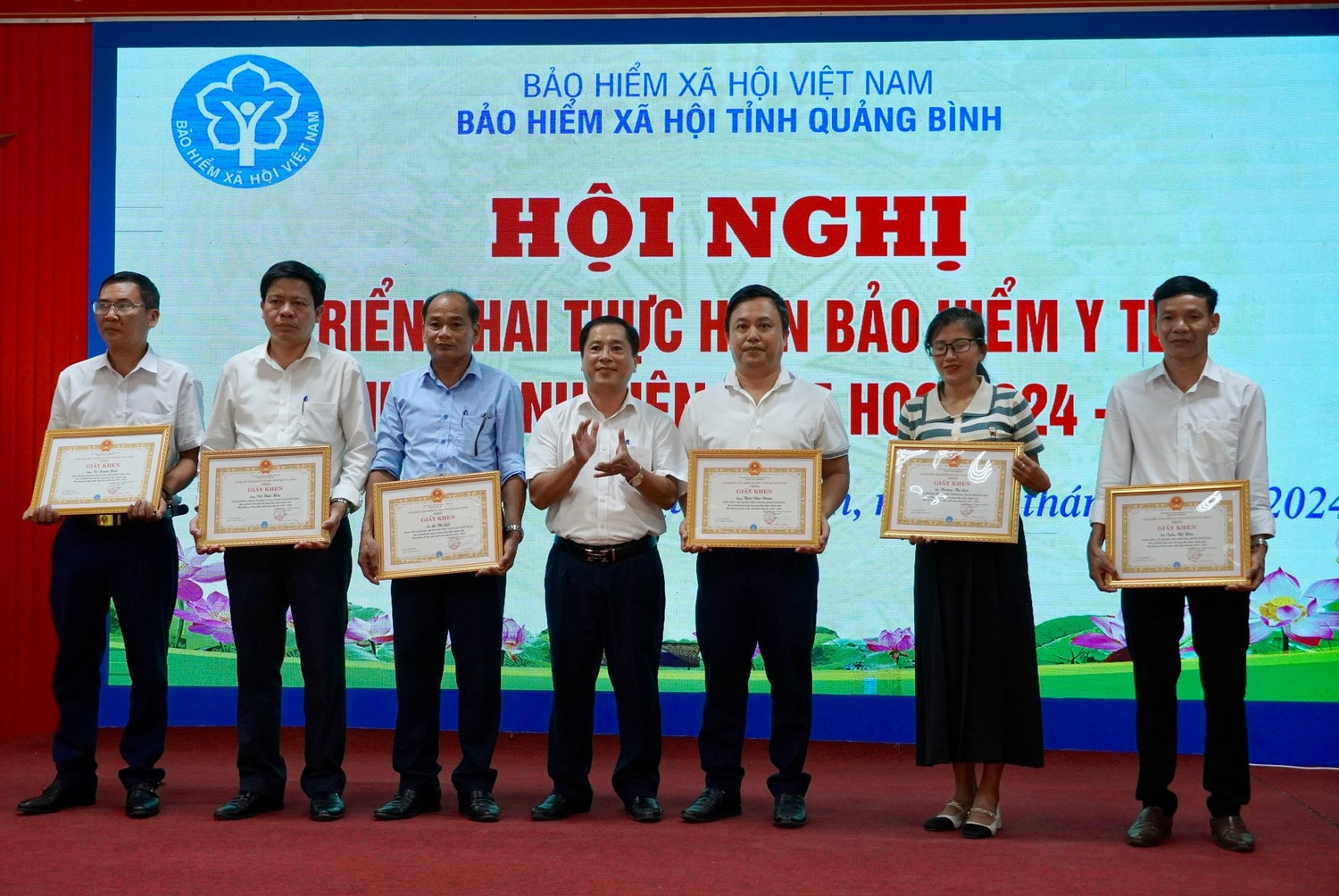 Chi trả 48 tỷ đồng khám chữa bệnh BHYT, chăm sóc sức khỏe cho học sinh, sinh viên Quảng Bình -0
