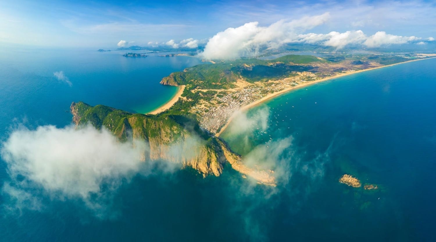Giới thiệu văn hóa, con người Bình Định qua du lịch, điện ảnh và thể thao -0
