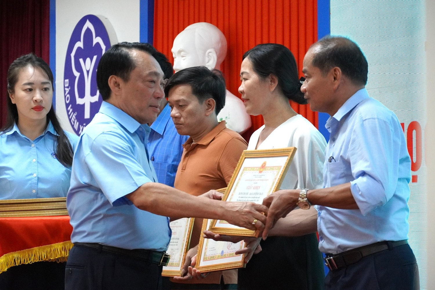 Chi trả 48 tỷ đồng khám chữa bệnh BHYT, chăm sóc sức khỏe cho học sinh, sinh viên Quảng Bình -0