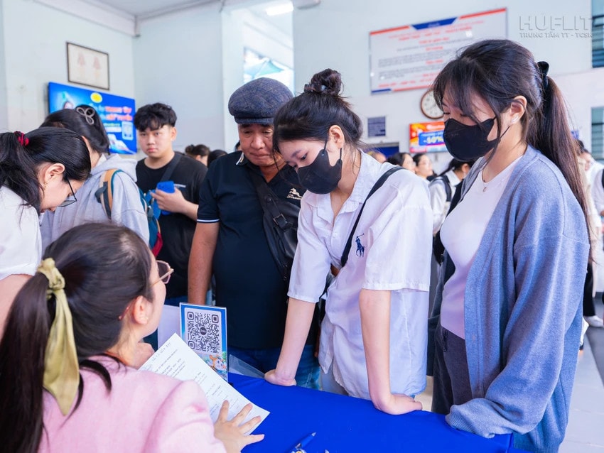Nhiều trường đại học ở TP. Hồ Chí Minh tuyển bổ sung -0