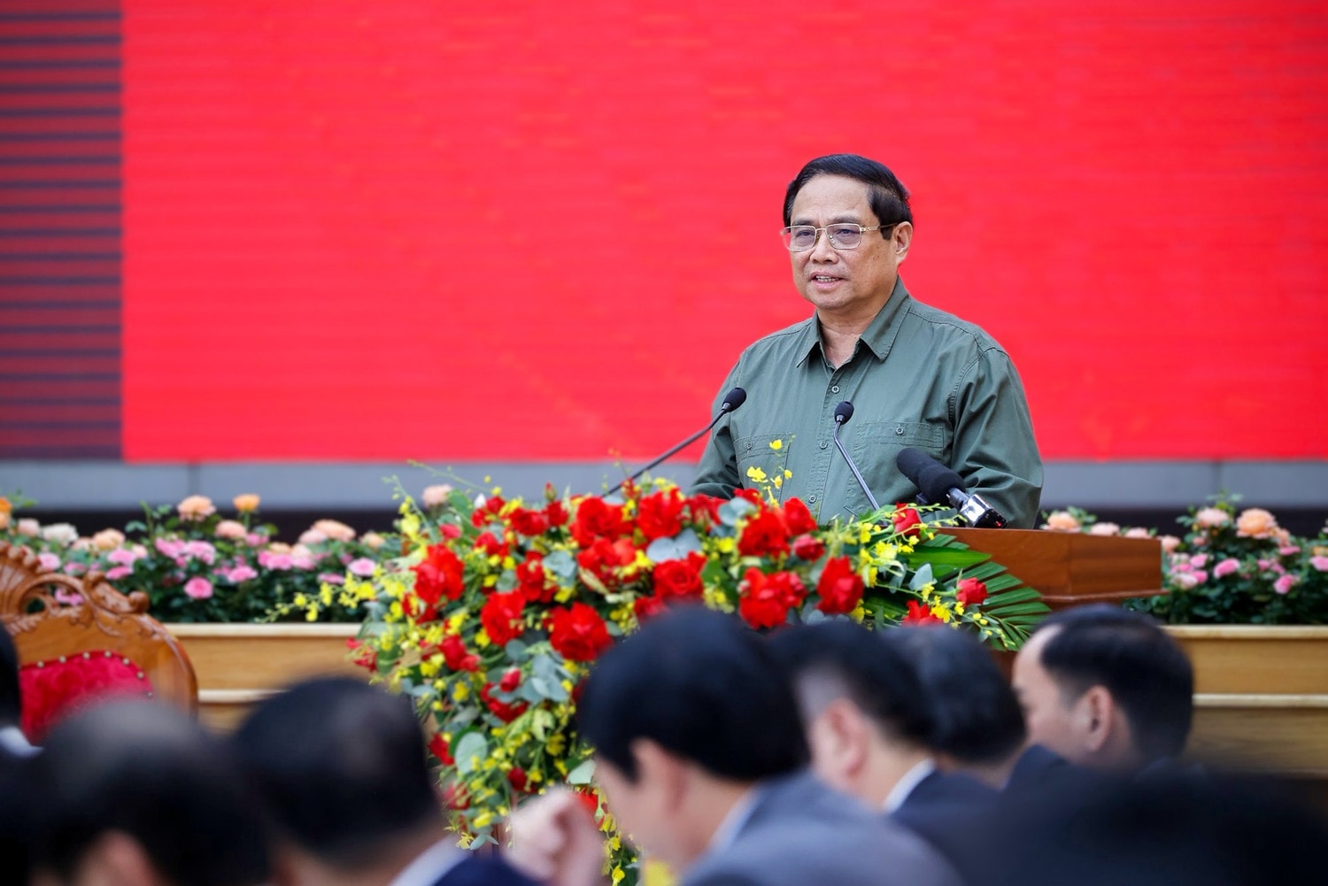 Thủ tướng Phạm Minh Chính phát biểu tại cuộc làm việc với Ban Thường vụ Tỉnh ủy Lâm Đồng - Ảnh: Nhật Bắc