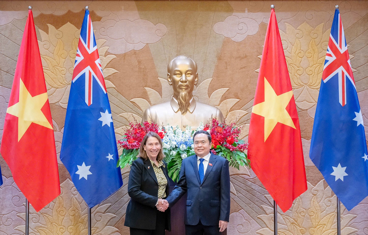 Chủ tịch Quốc hội Trần Thanh Mẫn chủ trì Lễ đón Chủ tịch Thượng viện Australia Sue Lines thăm chính thức Việt Nam -0