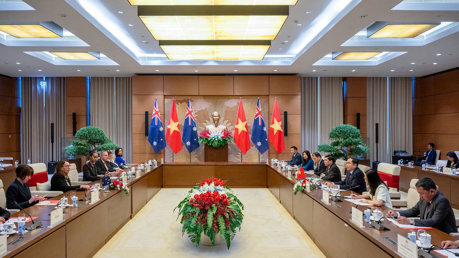 Chủ tịch Quốc hội Trần Thanh Mẫn chủ trì Lễ đón Chủ tịch Thượng viện Australia Sue Lines thăm chính thức Việt Nam