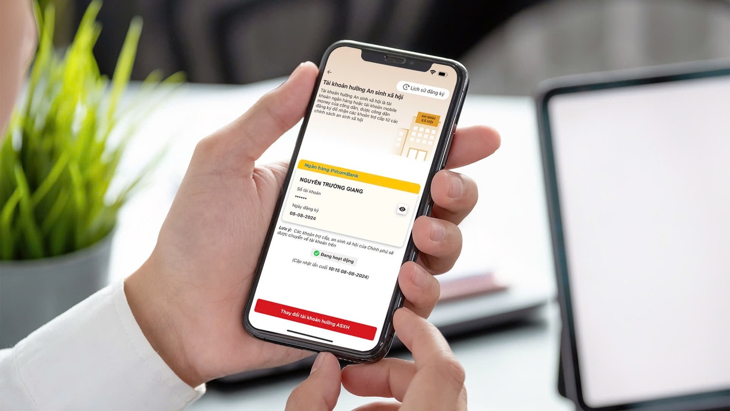 PVcomBank cung cấp gói giải pháp tài chính toàn diện cho khách hàng hưởng an sinh xã hội -0