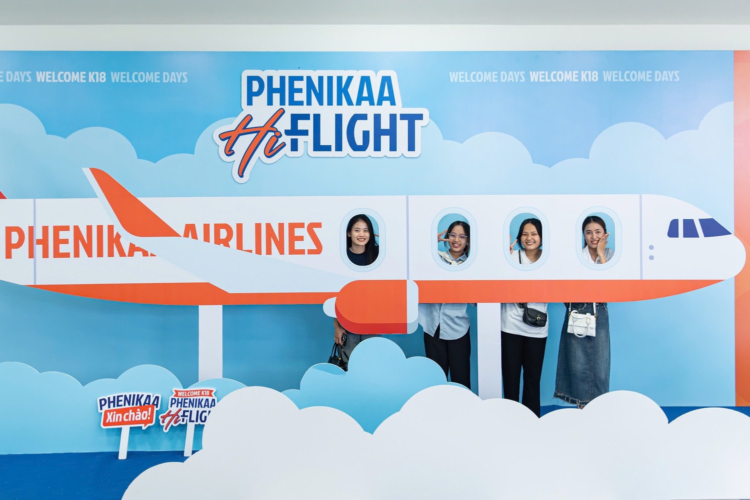 Trường Đại học Phenikaa đón hàng nghìn tân sinh viên đến làm thủ tục nhập học -0