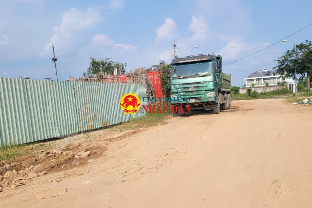 TP. Hồ Chí Minh: 2 bãi rửa và kinh doanh cát không phép ngang nhiên hoạt động tại Khu dân cư Bắc Rạch Chiếc nhiều năm liền -0