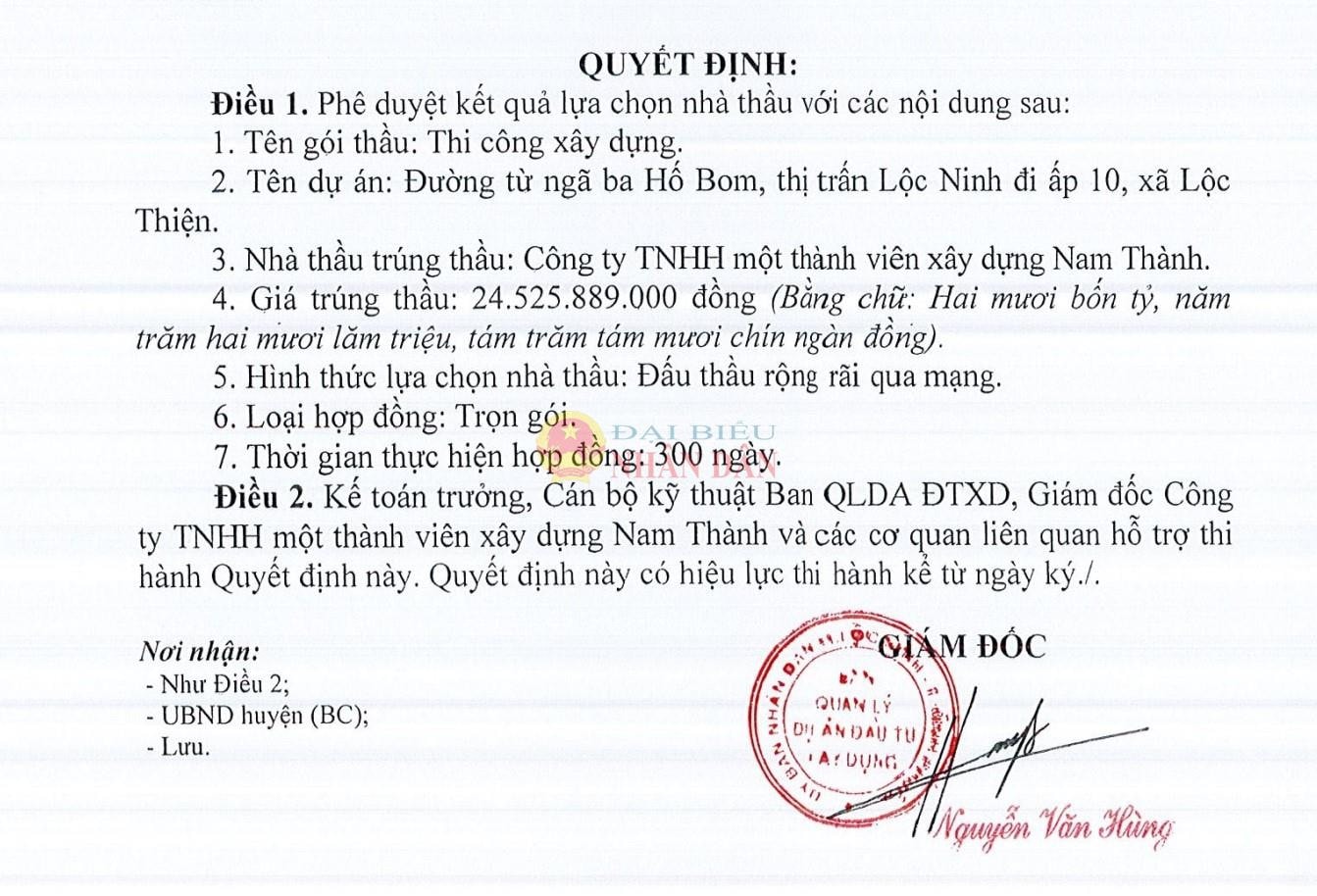Ông Nguyễn Văn Hùng - Giám đốc Ban QLDA ĐTXD huyện Lộc Ninh ký duyệt cho Công ty Nam Thành trúng gói thầu hơn 24,5 tỷ đồng, tiết kiệm ngân sách khoảng 32 triệu đồng