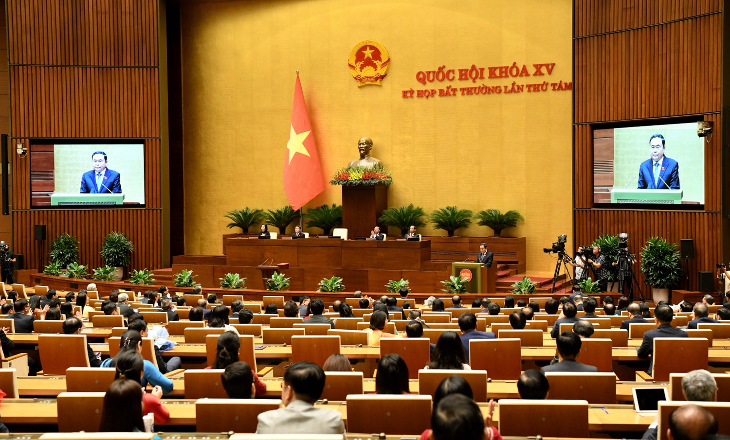 Chủ tịch Quốc hội Trần Thanh Mẫn: Công tác nhân sự được thực hiện chặt chẽ, đúng quy định của Đảng, pháp luật Nhà nước, đạt sự đồng thuận, thống nhất cao ảnh 2 Chủ tịch Quốc hội Trần Thanh Mẫn: Công tác nhân sự được thực hiện chặt chẽ, đúng quy định của Đảng, pháp luật Nhà nước, đạt sự đồng thuận, thống nhất cao -0