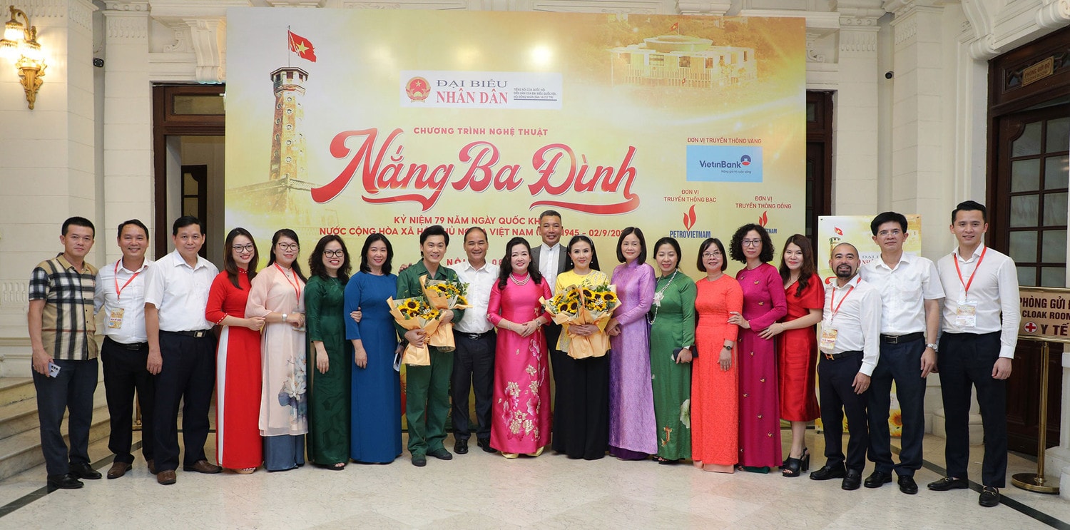 Chủ tịch Quốc hội Trần Thanh Mẫn dự Chương trình nghệ thuật đặc biệt “Nắng Ba Đình” -0