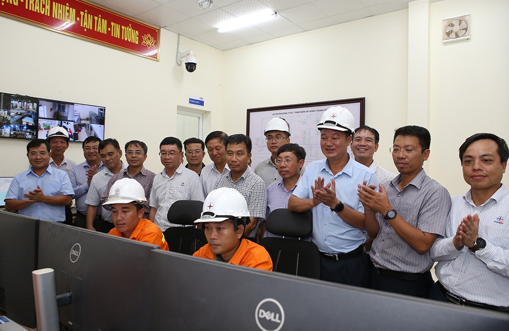 Đóng điện đường dây 500kV Quảng Trạch – Quỳnh Lưu: Thông tuyến toàn bộ đường dây 500kV mạch 3 -0