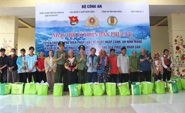 Đắk Nông: Tuổi trẻ Công an nhân dân tổ chức chương trình “Ngày hội Vì Nhân dân phục vụ” -0