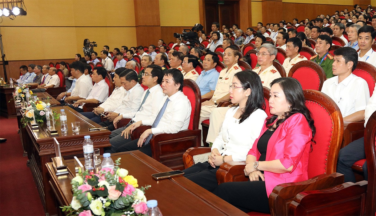 Phó Chủ tịch Quốc hội Nguyễn Thị Thanh dự Lễ kỷ niệm 30 năm tái lập huyện Yên Khánh và đón nhận huyện đạt chuẩn nông thôn mới nâng cao năm 2024 -4