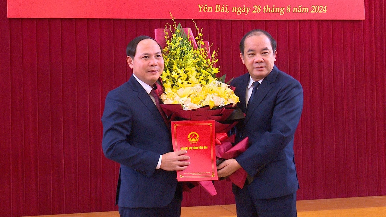 Yên Bái có tân Chánh Văn phòng Tỉnh ủy và Giám đốc Sở tài nguyên và Môi trường -0