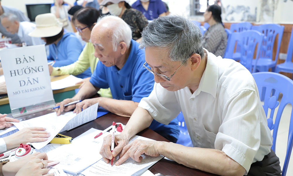 Lịch chi trả lương hưu, trợ cấp BHXH của kỳ chi trả tháng 9.2024 -0