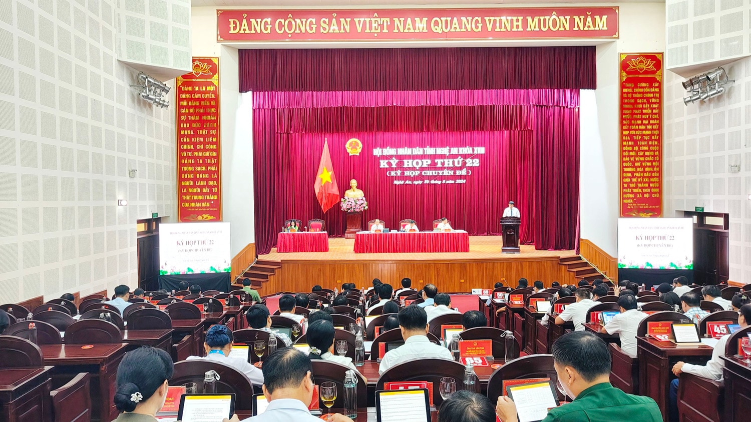Nghệ An: Thông qua 15 nghị quyết quan trọng tại Kỳ họp thứ 22 -0