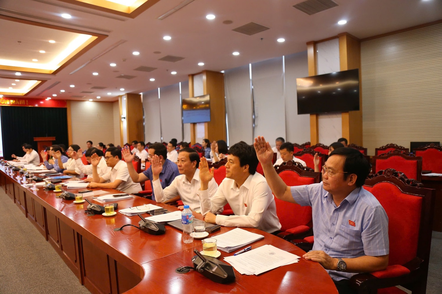 HĐND tỉnh Sơn La thông qua 17 nghị quyết tại Kỳ họp chuyên đề thứ 22 -0