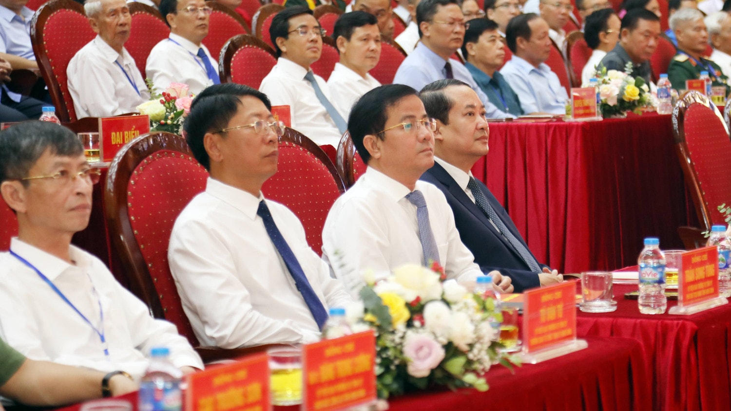 Lãnh đạo tỉnh Ninh Bình tham dự Lễ kỷ niệm Phó Chủ tịch Quốc hội Nguyễn Thị Thanh dự Lễ kỷ niệm 30 năm tái lập huyện Yên Mô và đón nhận Huân chương Lao động hạng Ba -0