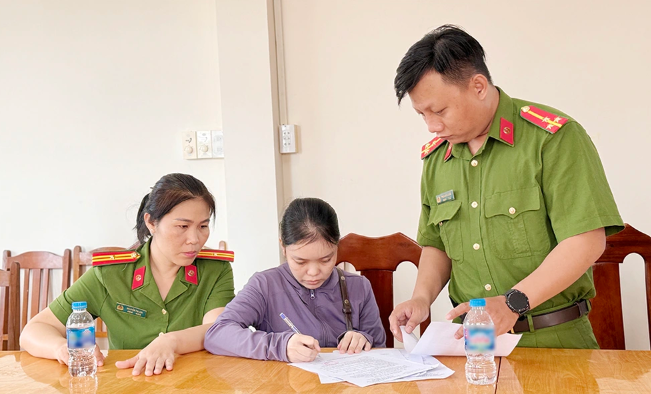 Nhân viên ngân hàng MSB đăng nhập vào tài khoản của khách chiếm đoạt gần 1,3 tỷ đồng -0