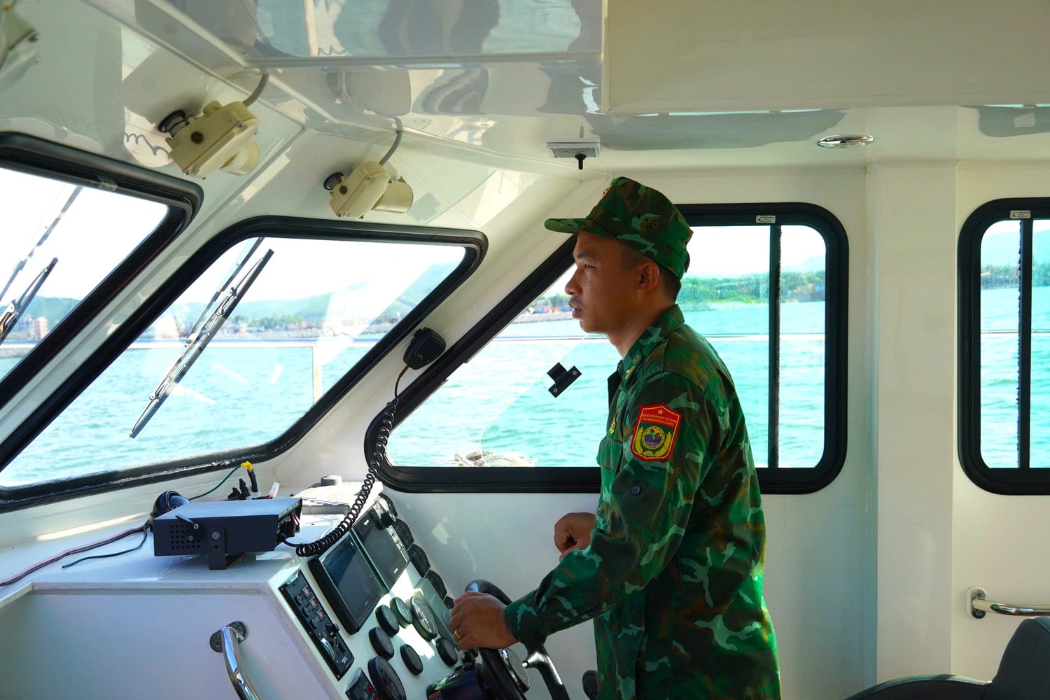 Những cột mốc chủ quyền trên vùng biển Tổ quốc -1