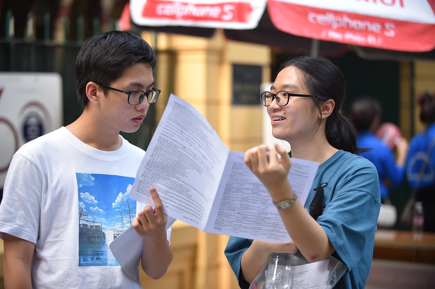 Thí sinh dự thi tốt nghiệp THPT (Ảnh: Trần Hiệp) Bộ GD-ĐT dự kiến cách tính điểm xét tốt nghiệp THPT năm 2025 -0