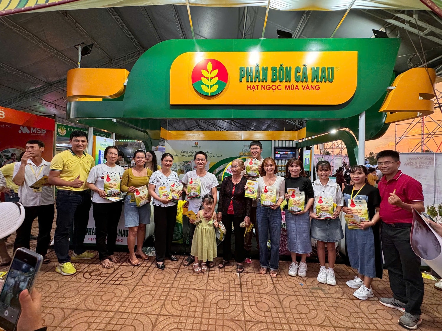 PVCFC đồng hành nâng cao giá trị sầu riêng Việt Nam -0