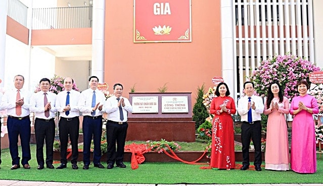 Trường THCS Vạn Phúc, Thanh Trì đón Bằng công nhận Trường chuẩn Quốc gia mức độ 2 -0