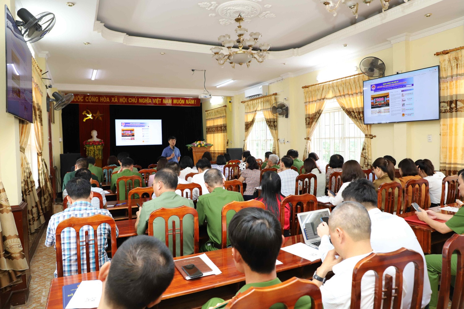 Tập huấn tăng cường kỹ năng cho Báo cáo viên pháp luật -0