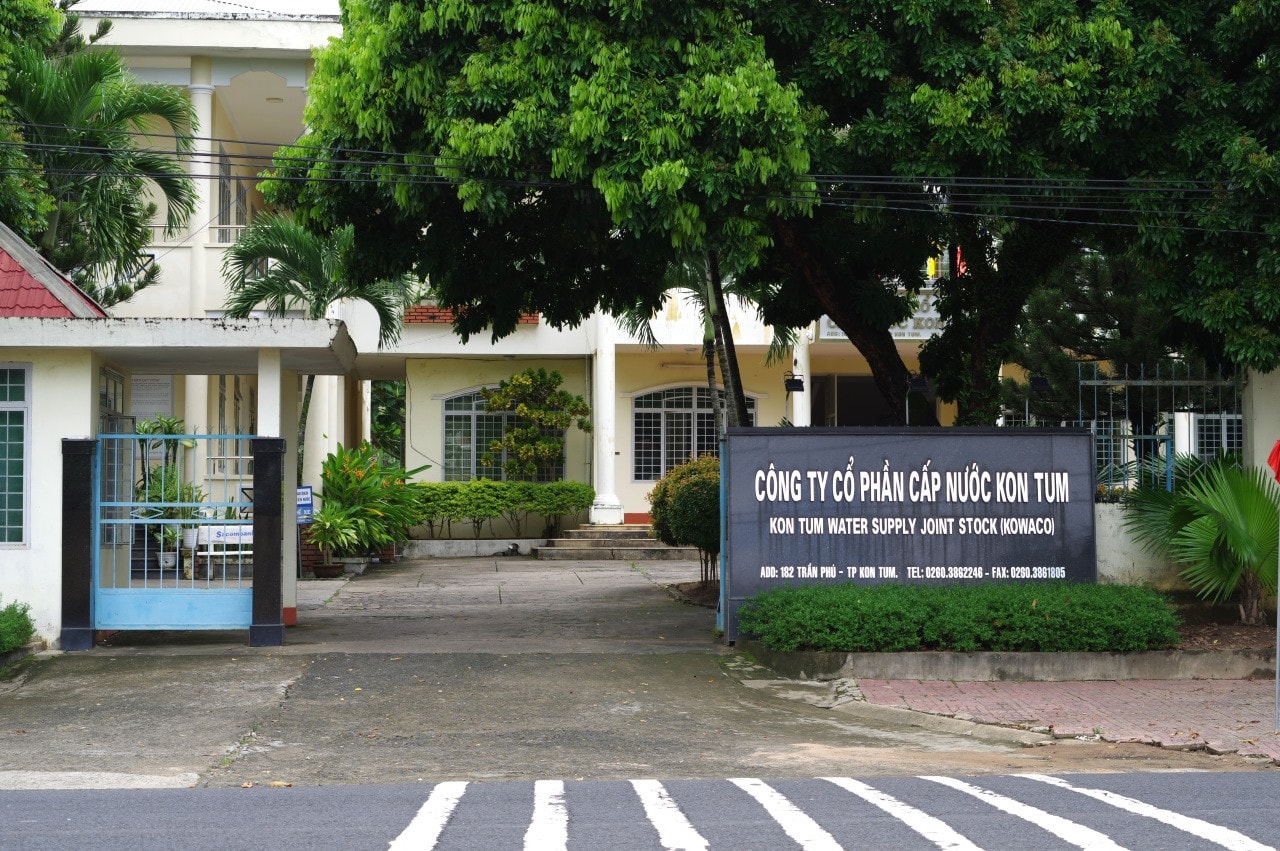Liên quan đến sai phạm đối với tài sản nhà đất, UBND tỉnh Kon Tum đang yêu cầu cơ quan chức năng làm rõ, xử lý trách nhiệm đối với những cơ quan, cá nhân liên quan Sai phạm tại Công ty cổ phần cấp nước Kon Tum: “Bỏ quên” khu đất vàng khi cổ phần hóa -0
