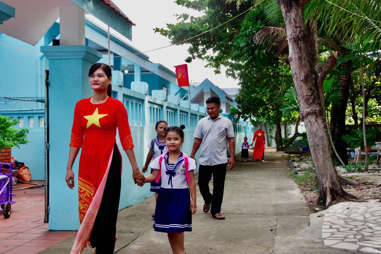 Lễ khai giảng năm học mới trên huyện đảo Trường Sa -0